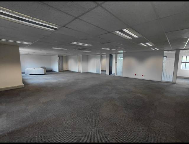 376M² OFFICE TO LET IN BRYANSTON